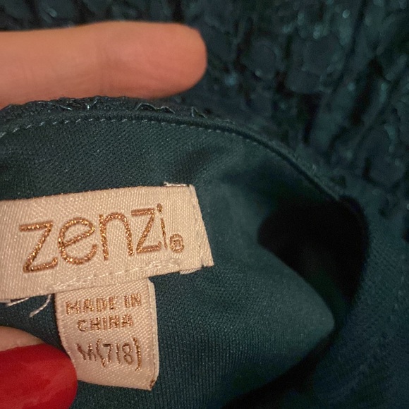 Little girls green lace dress - Picture 6 of 7